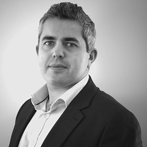 daniel-silberstein Daniel Siberstein, an associate focusing on resolving complex disputes